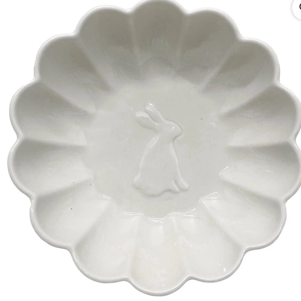 My Texas House Embossed Bunny Stoneware Plate, White, 6"